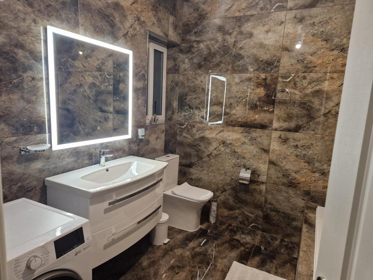 Town Pent House Lägenhet Luqa Exteriör bild