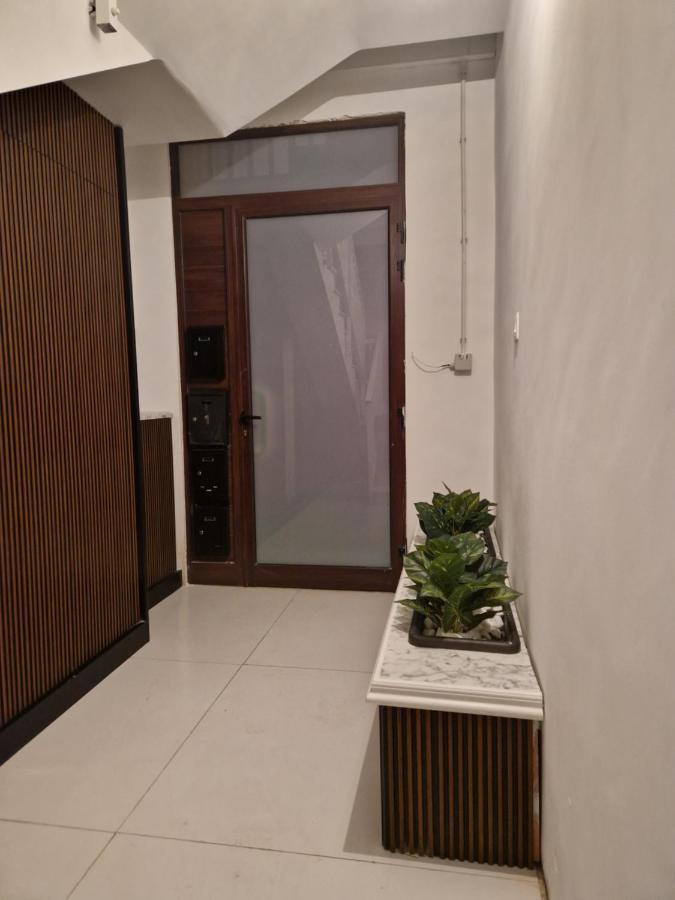 Town Pent House Lägenhet Luqa Exteriör bild